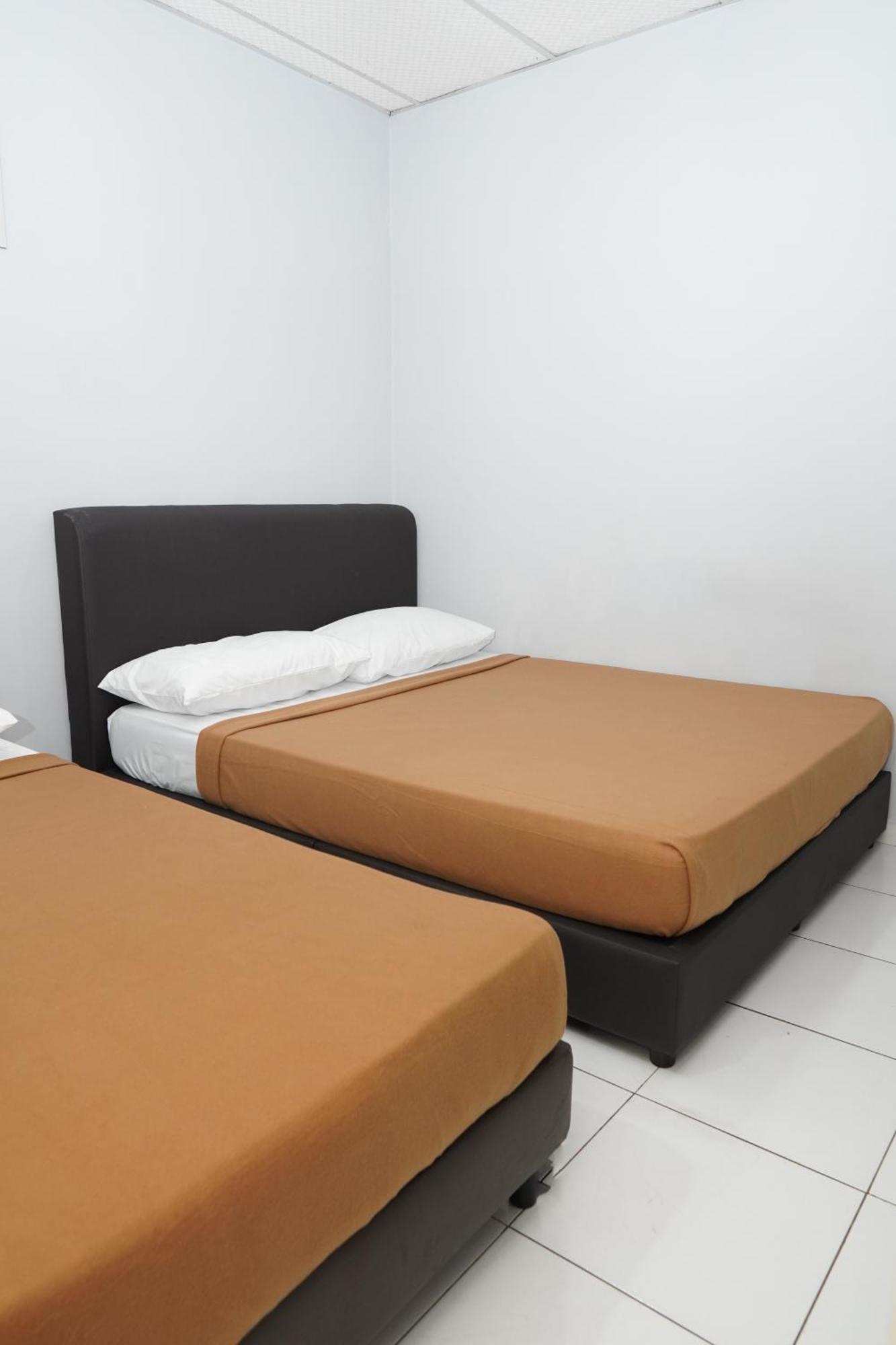 ג'והור בהרו Hotel Sixty Nine מראה חיצוני תמונה