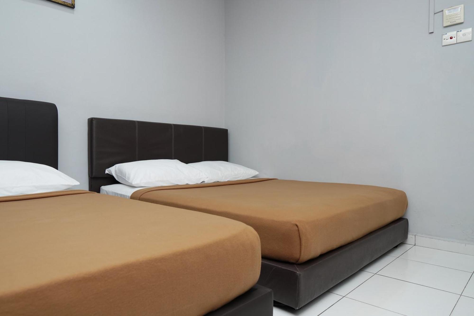 ג'והור בהרו Hotel Sixty Nine מראה חיצוני תמונה